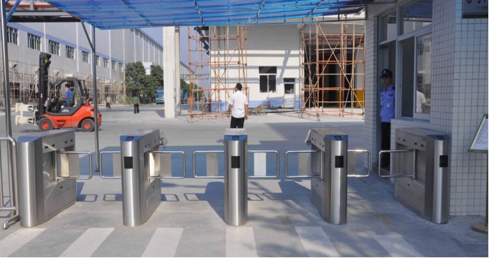 江西某工厂大门案例